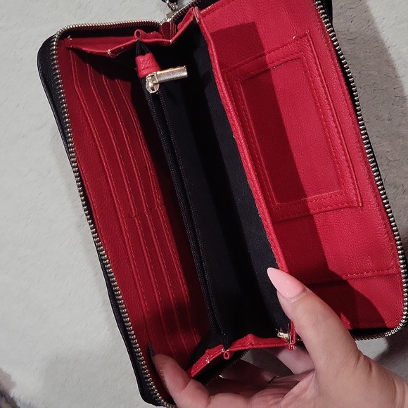 Betsey Johnson Wallet Wristlet - Picture 12 of 16